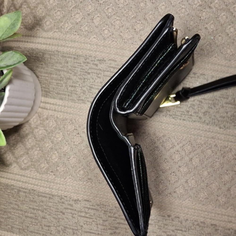 Marc Jacobs Black Multicolor Logo Compact Wallet - Picture 15 of 16